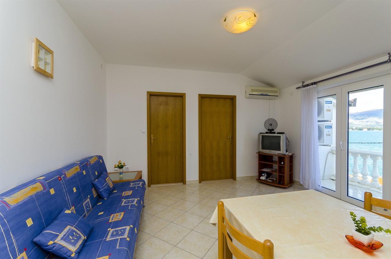 Apartments Krusica Трогір Екстер'єр фото