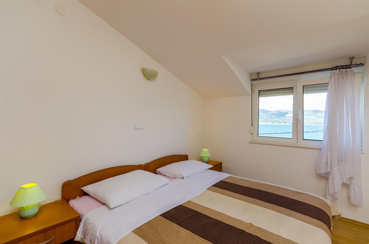 Apartments Krusica Трогір Екстер'єр фото