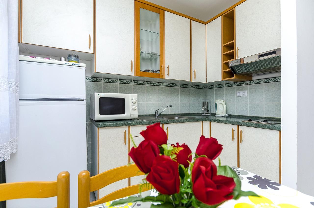 Apartments Krusica Трогір Екстер'єр фото